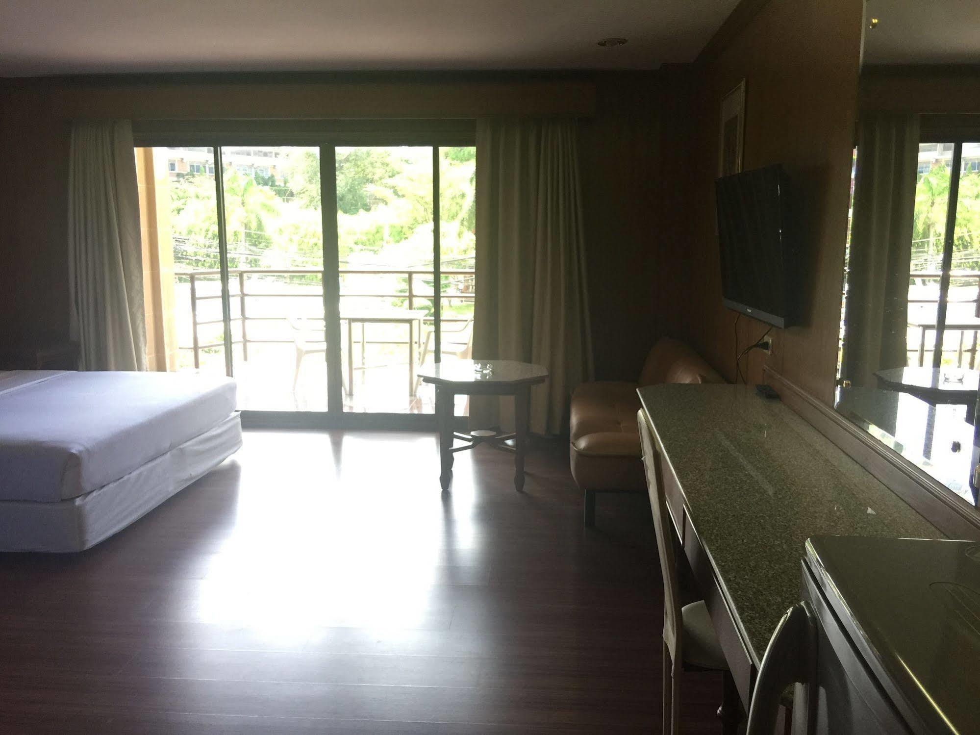 Marsi Pattaya Hotel Eksteriør billede